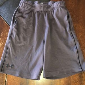 Boys size 6 under Armour shorts